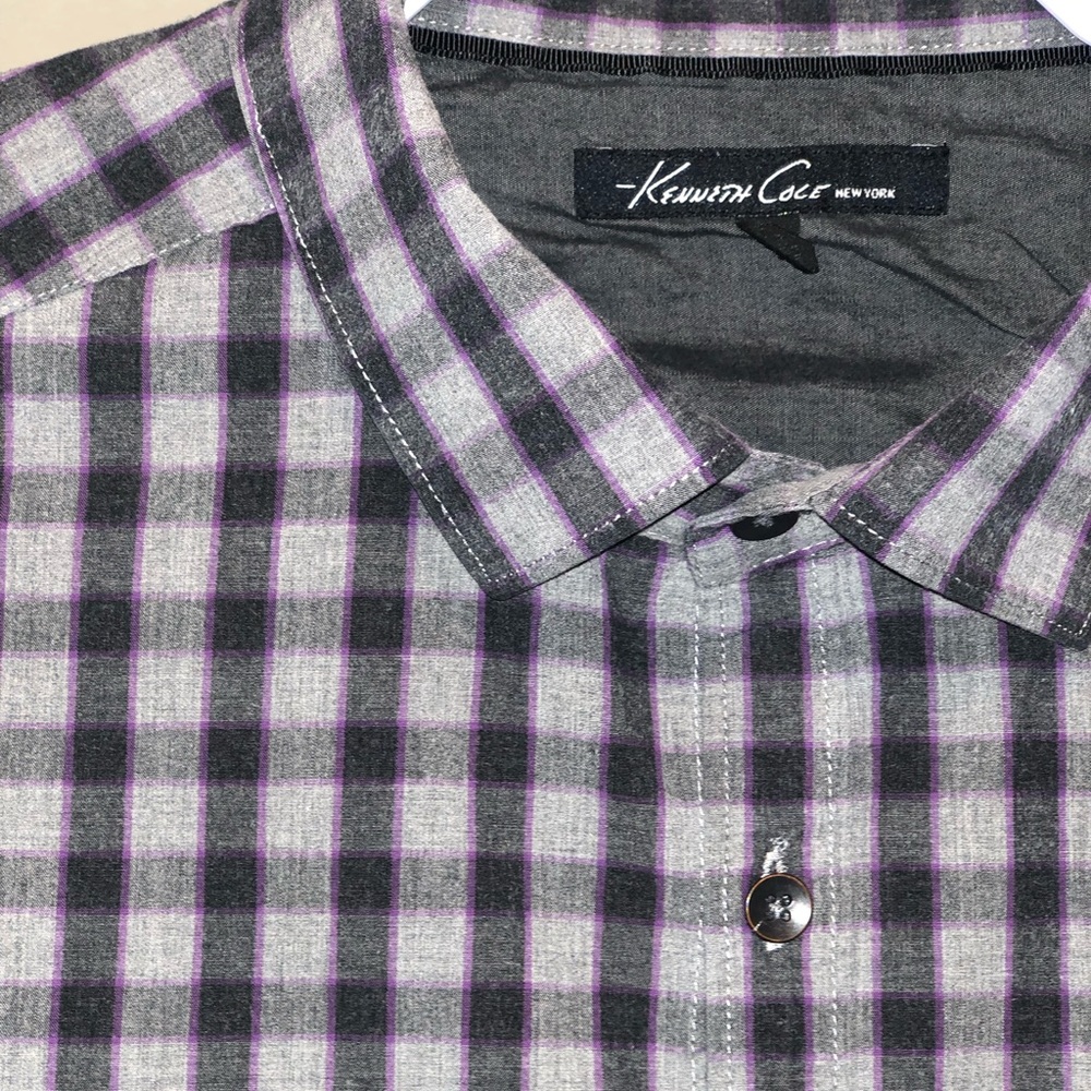 Kenneth Cole Button Down - Large